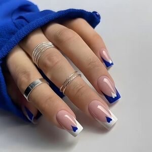 24 reusable medium square heart design press on nails